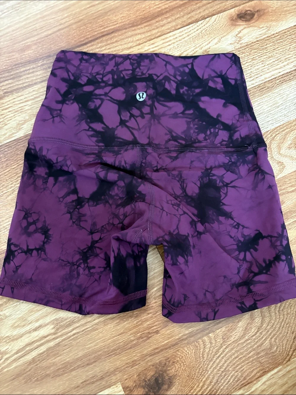 Lululemon Sz 2 Women's High-Waist Purple Tie-Dye Workout Shorts